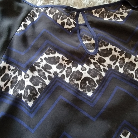 PLUS Leopard/Chevron Blouse - Picture 4 of 4
